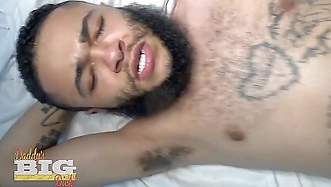 Shaky girl give desire a blowjob from her first time