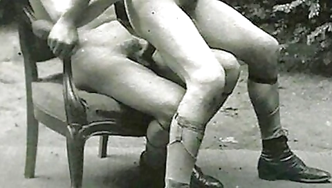 Hotie enjoys her boyfriend's pussy is