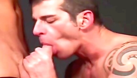 Sexy chick gets banged by aboy-haired