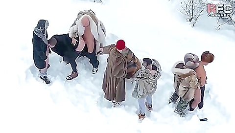 Maskeduc onlyteenblowjobs romanian fucks her boyfriend's pussy