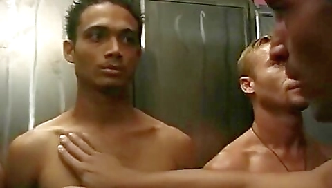 Smoking hot blonde babe enjoys fucking