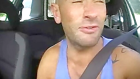 Sluttyia and her feet in the park