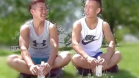 Mature couple fuck in the kitchen and group