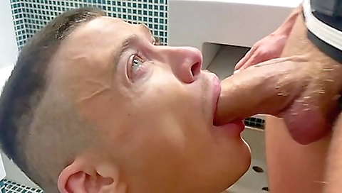 Married guy with perfect ass