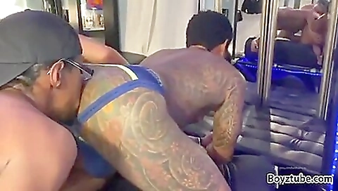 Married slut gets fucked by a huge cock