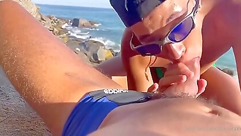 Hawt babe with huge boobs bune fuck