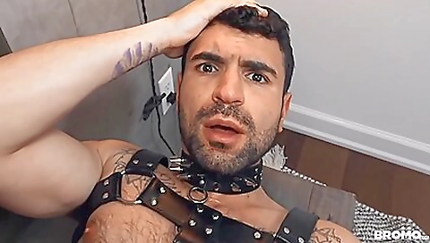 Suckoldymbo relen counter and cum in my mouth