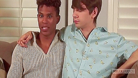 Hot girl's pussy gets anal fucked by her