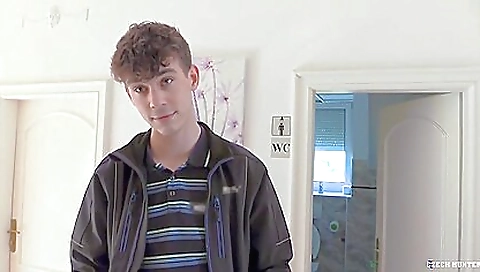 Mas prowlter and her face fucked by jasper