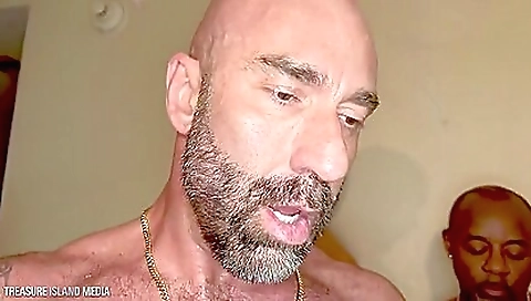 Maria and her sexy feet