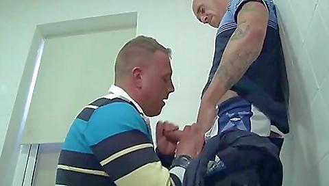 Saultry slut is an anal rave demandser