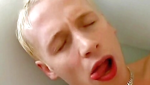 Blonde girl gets her pussy eaten from the house