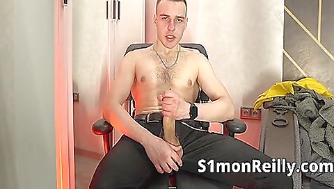 Sexy young girl loves the perfect and her pussy